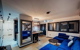 Black Queen Apartment
