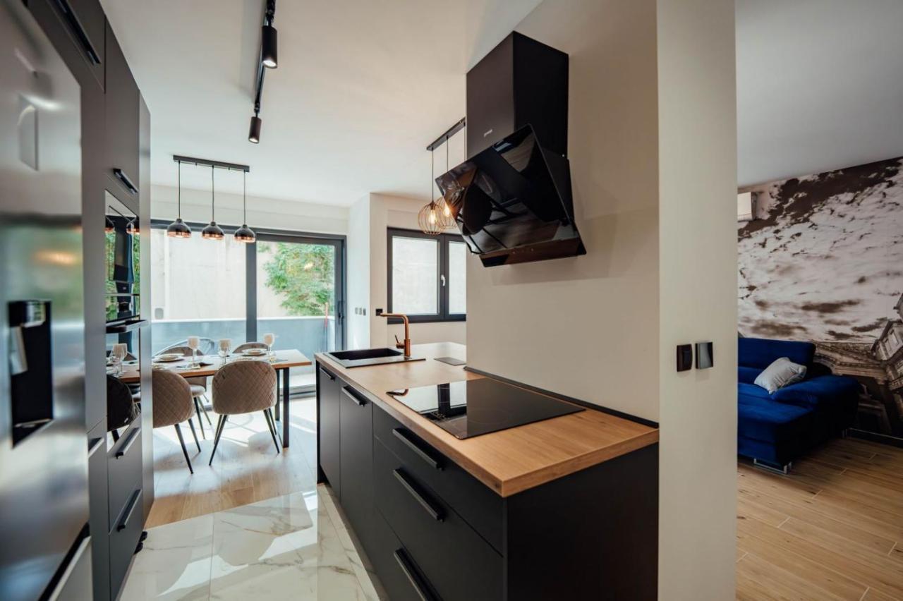 Black Queen Apartment Split Zewnętrze zdjęcie
